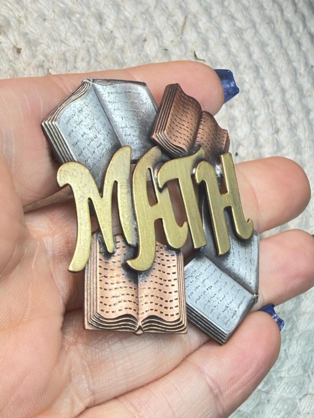 K and T Math Brooch | Books Teacher School Pin | Mixed Metal Tone | Vintage - Picture 6 of 9